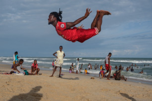 Regula Tschumi Photography album: Boxers, Acrobats and Footballers in Bukom - Regula_Tschumi-0129.jpg