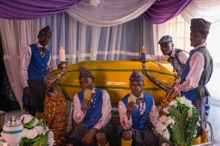 Regula Tschumi Photography album: <strong>The Ghana Coffin Dancers<span class="ql-cursor">﻿</span></strong> - Regula_Tschumi-7445.jpg