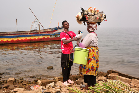 Regula Tschumi Photography album: Around the Lake Volta - Regula_Tschumi-0956.jpg